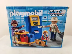 5399 Playmobil Family Check-in Machine Luggage Football Skateboard New 2015