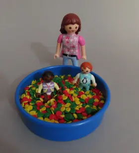 5572 Playmobil City Life Ball Pit Complete No Box