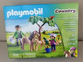 5687 Playmobil Country Vet With Pony And Foal Horse New Sealed Pkgdstrs