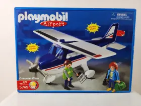 5745 Playmobil Commuter Airport Plane W Figures Luggage Purse Radio New 2003 Vtg