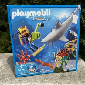 5770 Playmobil Leisure Diver With Shark Fish Coral Gear New In Box 2003 Vintage