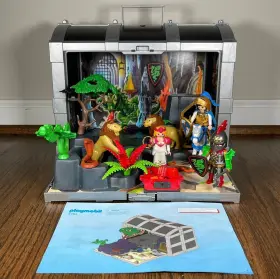 5784 Playmobil 2004 Knights Battle Chest Portable Carrying Case Retired Complete