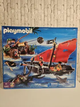 5881 Playmobil Rare Pirates Shark And Octopus Set 114 Pcs Age Level 4-7