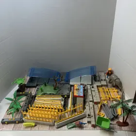 5921 Playmobil Set Small Animal Zoo 2009 Retired Vintage Incomplete For Parts