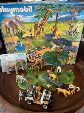 5922 Playmobil Safari Water Hole Truck People Animals 99% Complete With Box