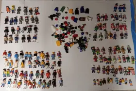 Playmobil 646292179514 Huge Lot Of Figures Accessories Approximately 120