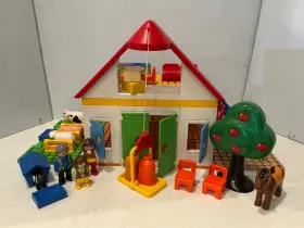 6750 Playmobil Inch Retired 1.2.3 - Large Farm