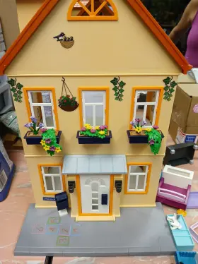 70014 Playmobil #70014 City Life Townhouse Lots Of Extra Parts Lot