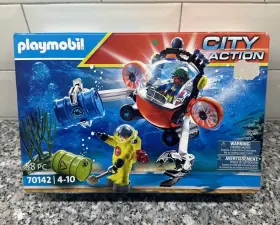 70142 Playmobil City Action Environmental Expedition With Dive Team Building Set