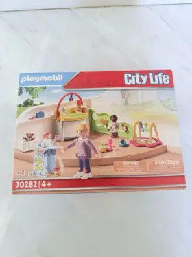 70282 Playmobil City Life Corner For Toddlers