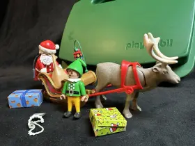 70312 Playmobil Christmas Santa Set Carry Case Santas Sleigh Elf Reindeer 2020