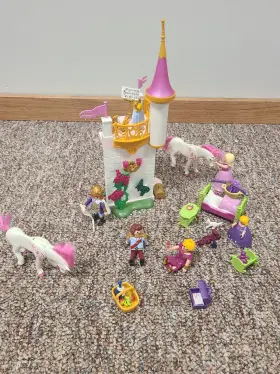 70500 Playmobil Princess Starter Pack Castle Incomplete