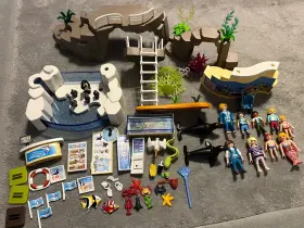 70537 Playmobil Parts Lot Family Fun Aquarium Penguin Enclosure 9060 9062 Shop 9061