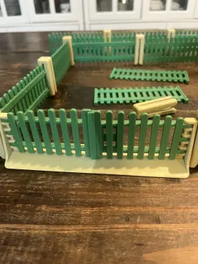 7071 Playmobil Green Farm Fencing Or Picket Style Garden 25 Pcs