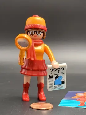 70717 Playmobil Figure - Velma Dinkley Scooby Doo Series 2 Complete With Sticker