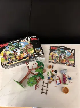 70933 Playmobil Asterix Inch Getafix With The Cauldron Of Magic Potion