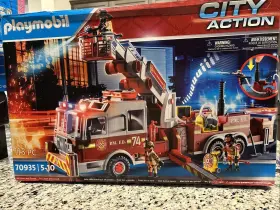 70935 Playmobil City Action Fire Engine With Tower Ladder