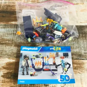 71450 Playmobil Researchers With Robots - 100% Complete