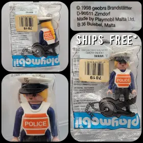 7819 Playmobil Vintage Female Police Officer Keychain Figure 1998 #7819 - Sealed New