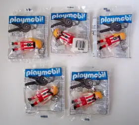 7875 Playmobil Lot Of 5 Soccer Girl Figure Player Keychain New Birthday Party Favors