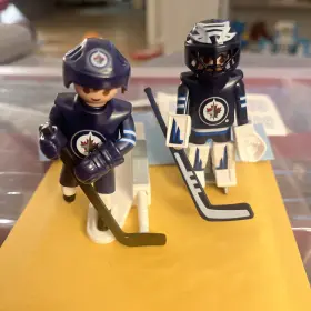 9020 Playmobil 9022 Nhl Winnipeg Jets Shooter Player 9021 Ice Figure