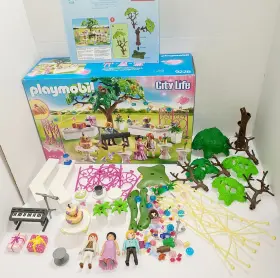 9228 Playmobil City Life Wedding Celebration Near Complete Missing X4 Pc