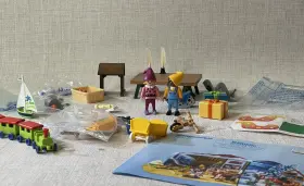 9264 Playmobil Advent Calendar Santas Workshop Christmas Set Elves Incomplete