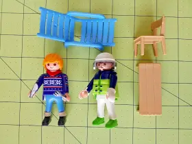 9280-9286 Playmobil Winter Fun Ski Lodge Figures With Accessories