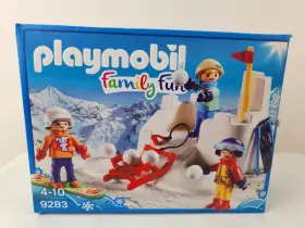9283 Playmobil Snowball Fight Skis Snowboard Gear Pole New Sealed 2017