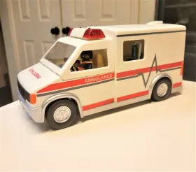 P5681 Playmobil Rescue Ambulance #5681 Vehicle Only