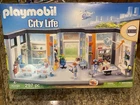 Playmobil 70191 City Life Hospital 297 Pc Box Has Minor Dimple Us Seller New. Price: $149.99.