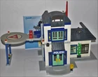 Playmobil 3988 Large City House Modern Police Station With Helipad Used. Price: $62.99.