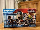 Playmobil City Action Bank Robber Chase Building Set 70572 32 Pcs New Box!. Price: $9.00.