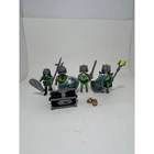 Playmobil Novelmore Knights Figures Set Green Grey Armor Treasure Chest Gold Used. Price: $24.75.