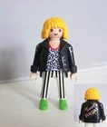 Playmobil (3549) Modern - Heavy Metal Musician Guitar Player 4512 Occasion. Price: $8.01.